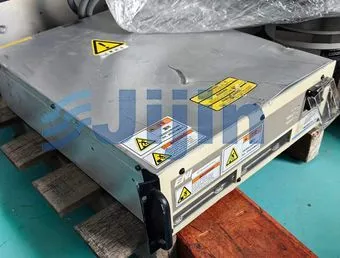 Used Applied Materials AMAT 0190-05624 RF Generator